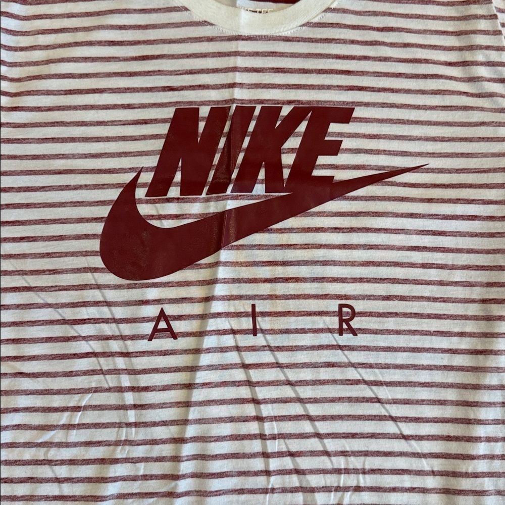 ((4 PIECE)) MENS NIKE AND CHAMPION TEE BUNDLE EEEUC SIZE MEDIUM - Picture 2 of 5